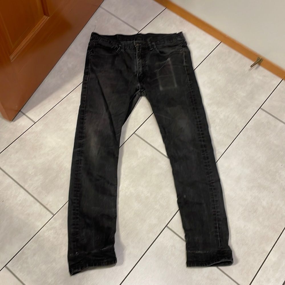 Levi’s 519 Mens black jeans